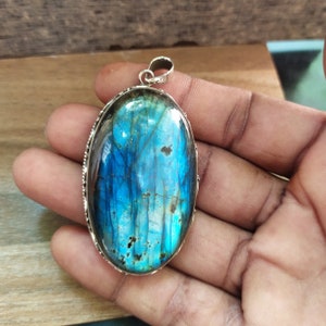Labradorite Necklace, Silver Labradorite Pendant, Blue Flash Labradorite, Petite Gemstone, Genuine Labradorite gemstone, Christmas day gifts