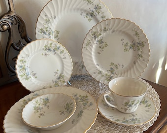 Vintage , ABERDEEN China, ABE6 pattern, 7 piece place setting, Blue and Green Floral, Wedding, Bridal, Anniversary Gift,