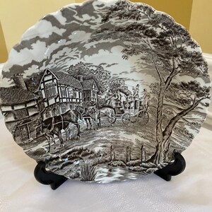 Vintage Myott Royal Mail Round Brown Vegetable Serving Bowl 8&quot; Staffordshire England, vegetable bowl