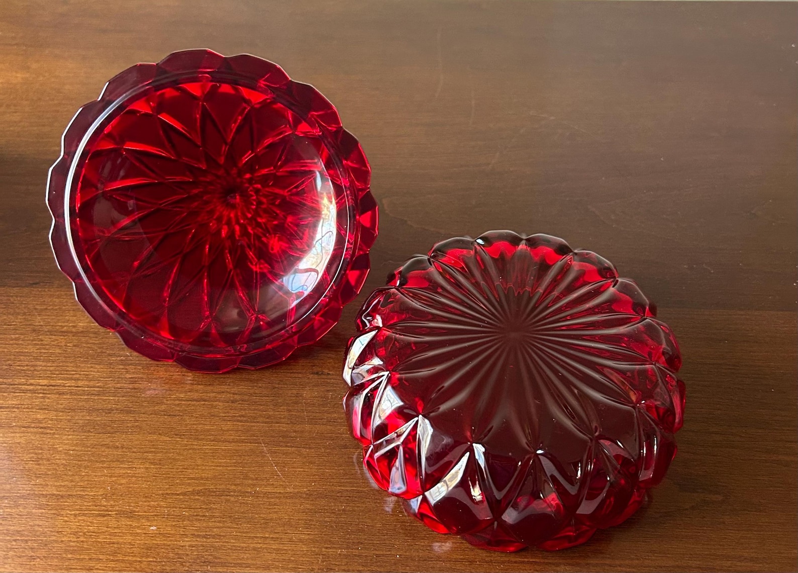 Godinger Hershey's Kiss Schmuckdose – Rote Kristall-Box Mit Glasdeckel, Süßigkeitenschale & Schmuckhalter