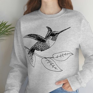 Hummingbird Line Art Sweatshirt: Comfy Crewneck