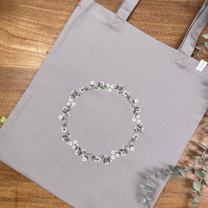 FRIEDA Canvas Bag, bestickte Einkaufstasche, Baumwolltasche, Beutel mit Blumen