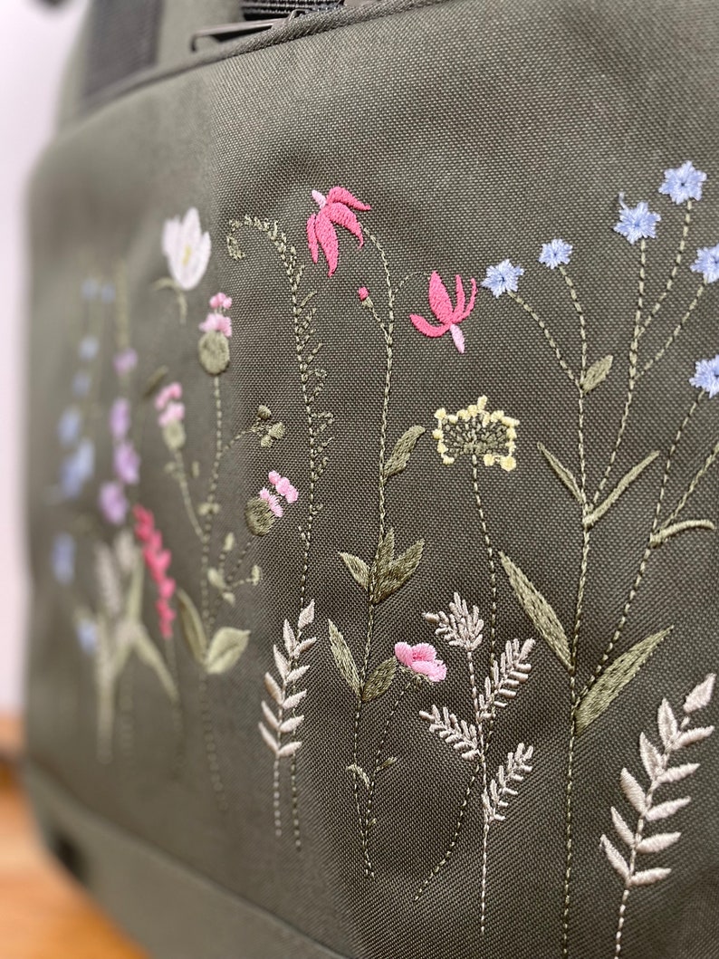 Rucksack, Rollrucksack, BackPack mit Wildblumen Stickerei Bild 8