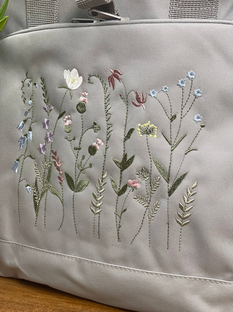 Rucksack, Rollrucksack, BackPack mit Wildblumen Stickerei Bild 5