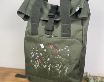 Rucksack, Rollrucksack, BackPack mit Wildblumen Stickerei