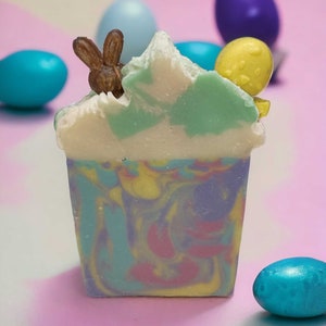 Spring Fling Soap - Handmade Natural Soap for Fresh Skin, Vegan & Moisturizing, Perfect Spring Gift, Luxurious Scented Exfoliating Bar
