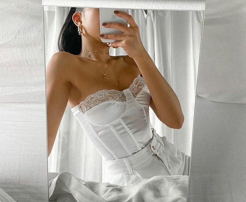 corset bra bridgerton