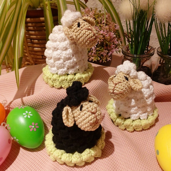 Oster Deko, Eierwärmer, Osterlamm, Osterlämmchen, Eierwärmer Schaf , gehäkelte Schaf, Amigurumi Schaf