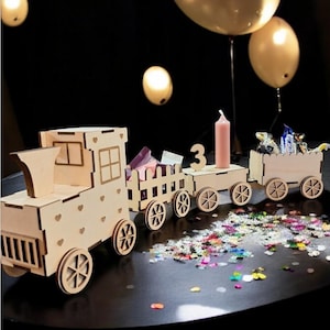 Personalized Birthday Train, Children&#39;s Birthday Accessories, Birthday Toddlers, Railway, Locomotive with 4 Wagons, with Numbers and Candle
