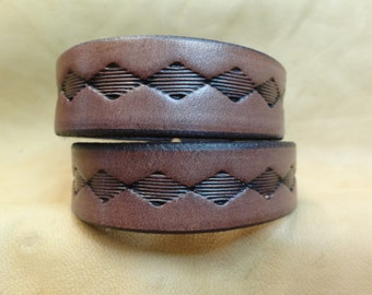 Leather handcuff/bracelet