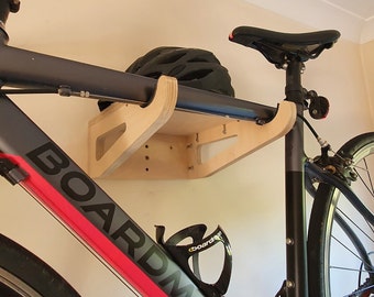 Soporte de pared para bicicletas / Portabicicletas de carretera con estante / 50 cm (20") de ancho del manillar / Almacenamiento inteligente / Hecho a mano / Diseñado y construido en Escocia