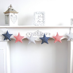 Guirnalda campestre del 4 de julio, pancarta patriótica roja, blanca y azul, decoración americana para la repisa de la chimenea.