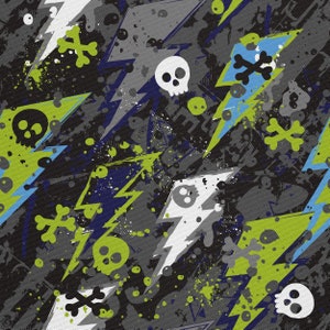 Puede incluir: Un patrón sin costuras con rayos blancos, azules y verdes, calaveras y huesos cruzados sobre un fondo gris oscuro. El patrón recuerda a una estética grunge o punk rock.