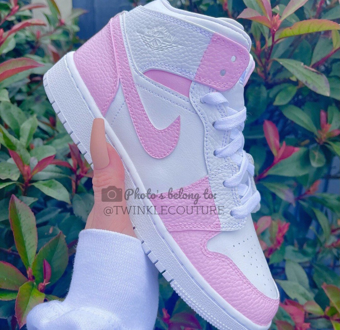 bubblegum pink jordans 1