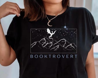 Booktrovert Crop Top | Fantasy Book Lover Shirt with Mountains, Stars & Dragon | Introvert Gift for Readers and Booktok | Reader Gift