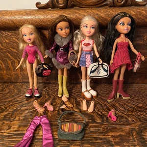 Vintage Bratz Doll Lot Of 4 MGA Entertainment