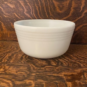 Vintage Pyrex 1950er weiße Rührschüssel