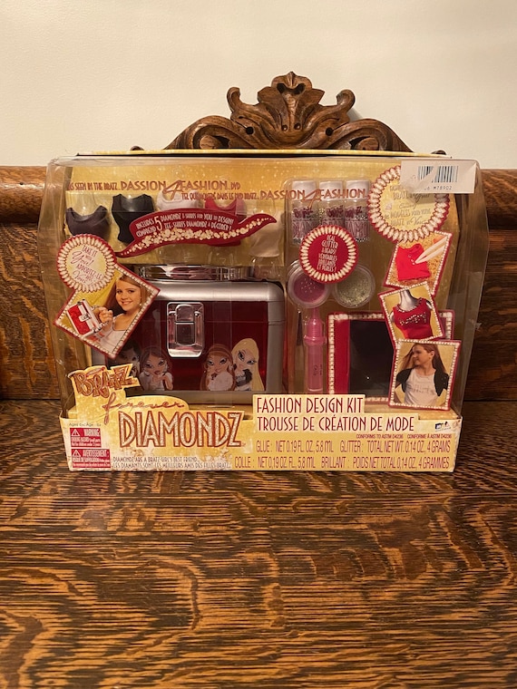 Rare Bratz Forever Diamondz Fashion Design Kit NIB 2006 MGA Bratz