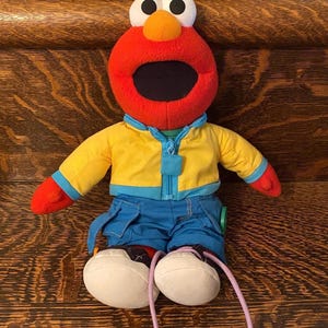 2005 Fisher Price Sesame Street Dress Me Elmo Teach Kids to