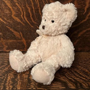 Vintage Russ Eileen Cream Plush Teddy Bear