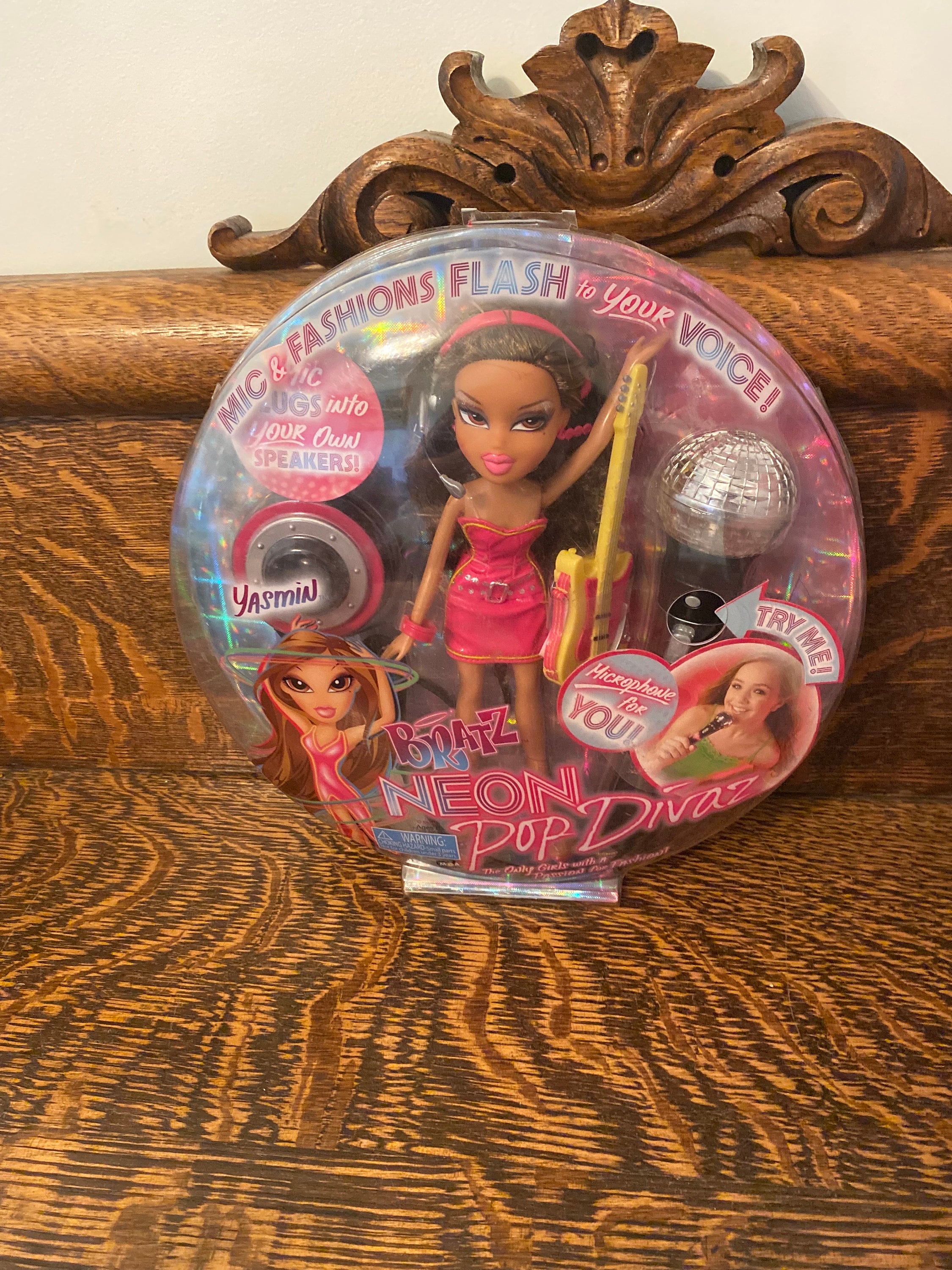 希少Bratzブラッツ yasminヤスミン人形ドール