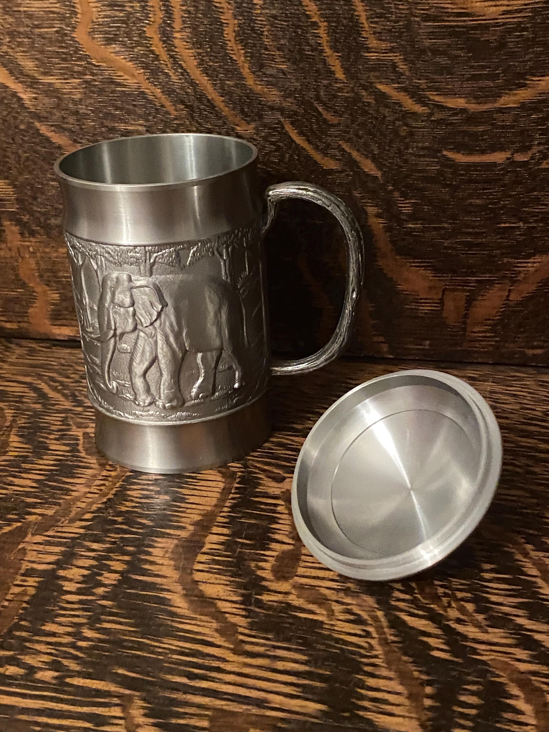 ★ ビンテージ R.M PEWTER  蓋付 マグ THAILAND ★ Vintage Thailand Pewter Stein Mug Embossed Elephants Design Metal