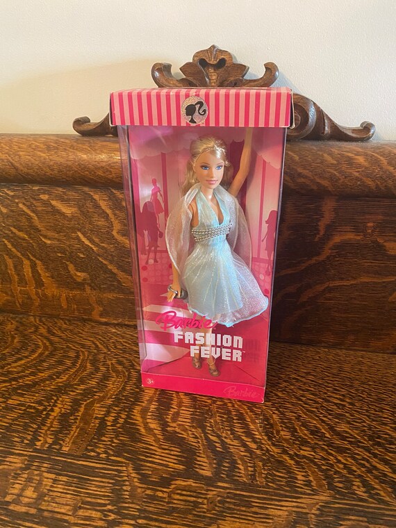 Poupée Barbie Fashion Fever en robe bleue scintillante