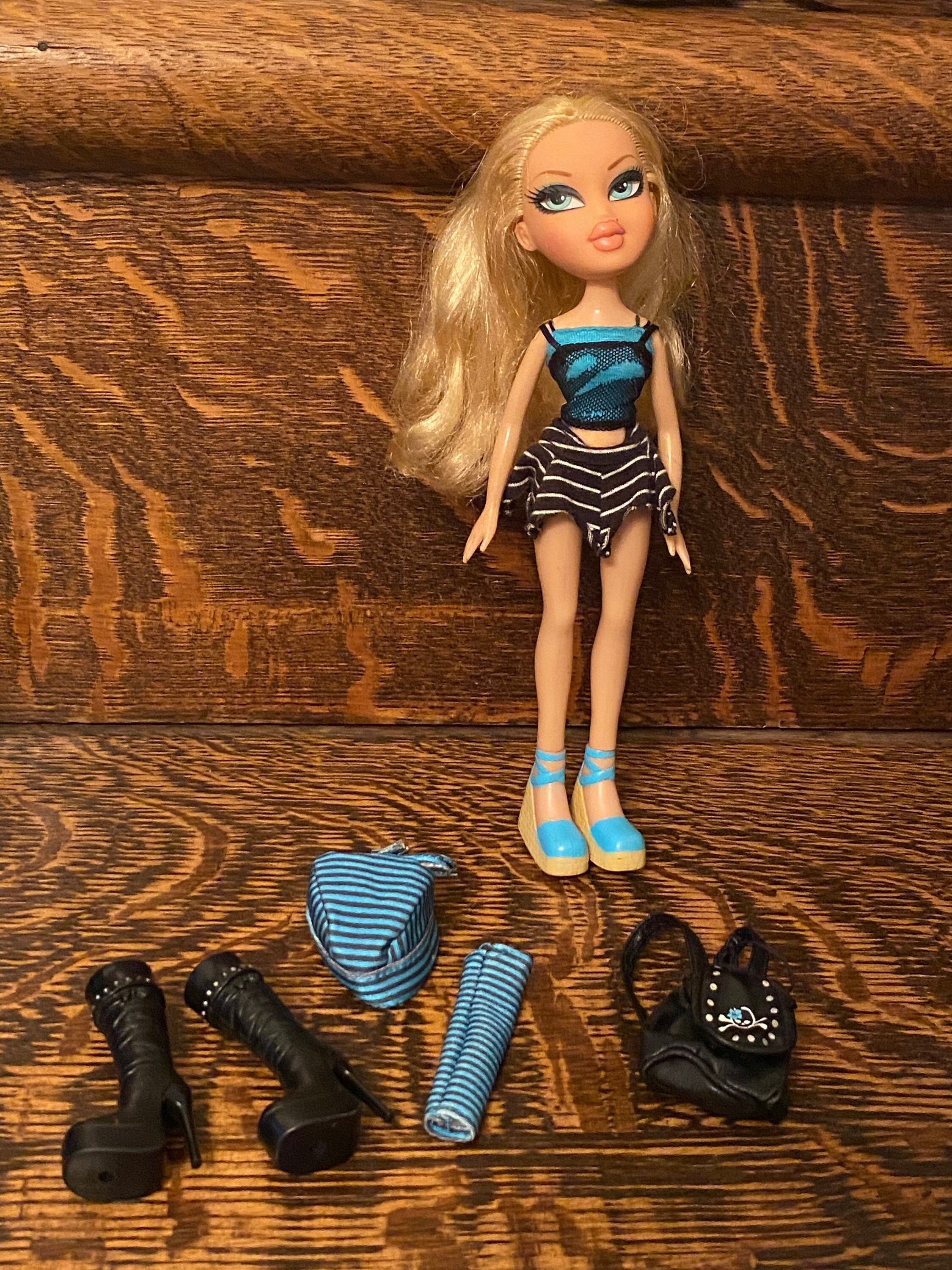Bratz Treasures Cloe 2005 MGA Doll
