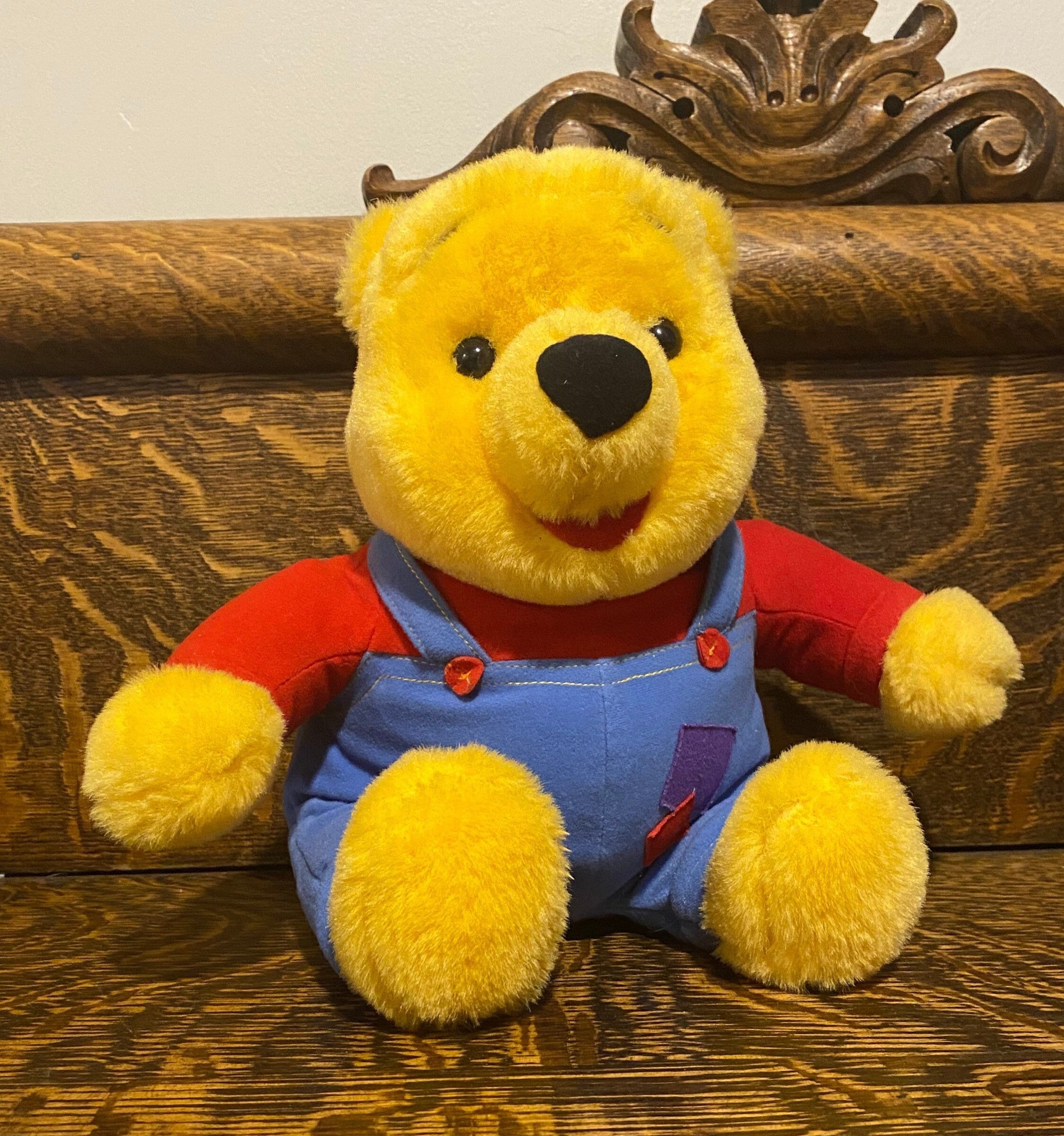 POOH  Winnie the Pooh Bear Hug and Wiggle Giggle Talking Plush