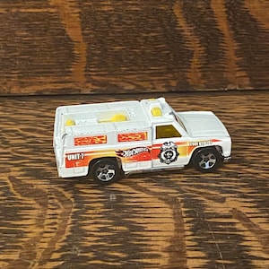 Vintage Hot Wheels 1974 Fire Fighter Code Fire Department Truck Diecast Car