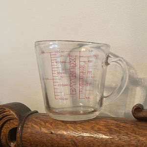 Vintage Pyrex Measuring Cup Glass 2 Cup Model 516 45-E Farmhouse Kitchen