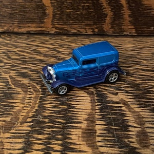 Vintage Hot Wheels 1988 Blue Coupe Redline Edition Diecast Car