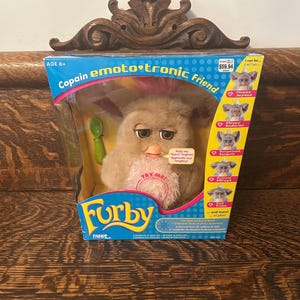 2005 Emoto-tronic Furby Sand Variant Edition