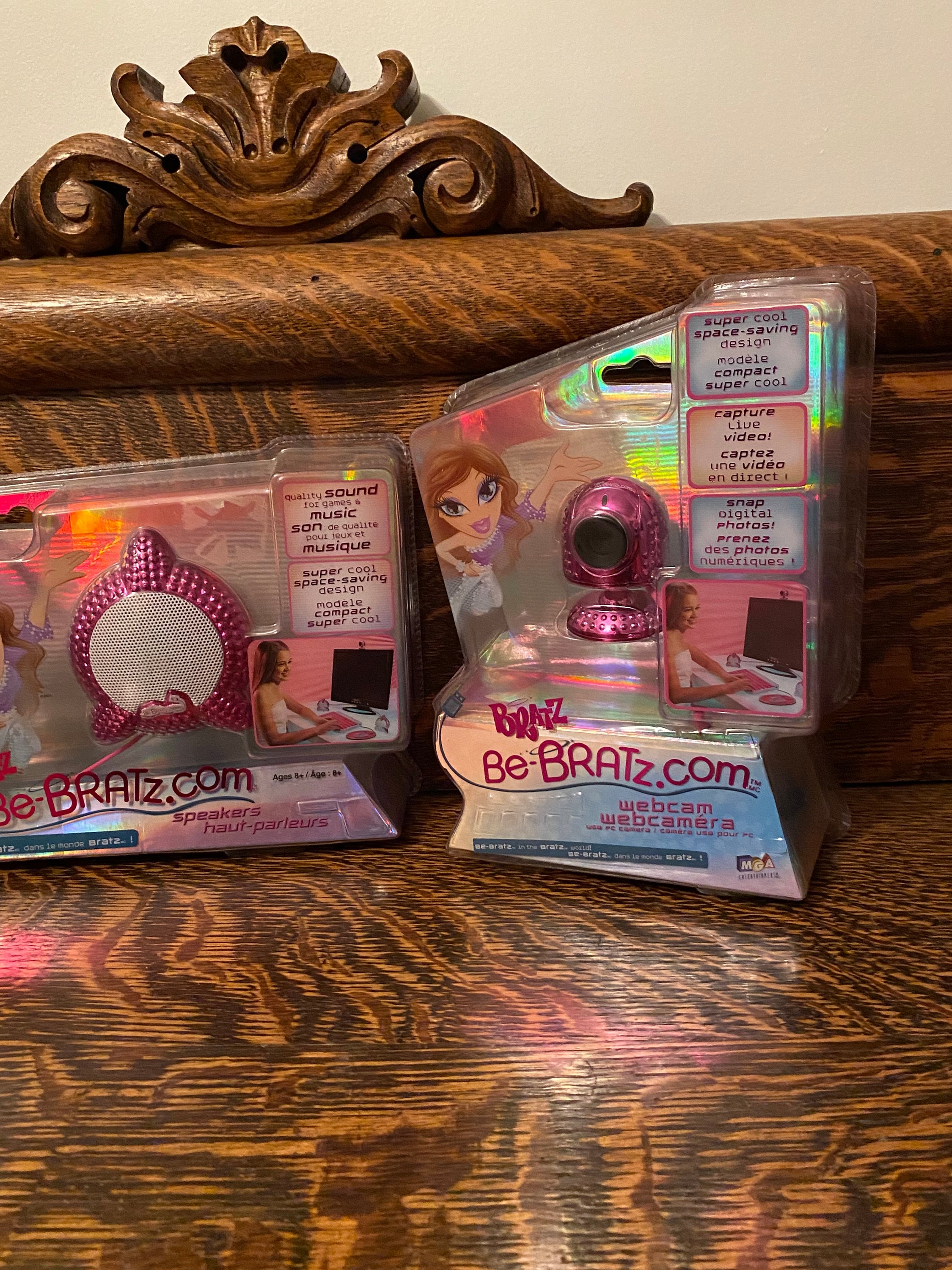Twin Bratz 美容家電 ピンク TWIINS Phoebe & Roxxi - BRATZ FLASHBACK MINIS Twin Sisters