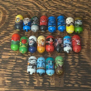 タイフーン・キャラバン/タイフーン・ミニスターズ：未開封CD Vintage Marvel Mighty Beanz, DC Comics, Star Wars Lot of 20pcs