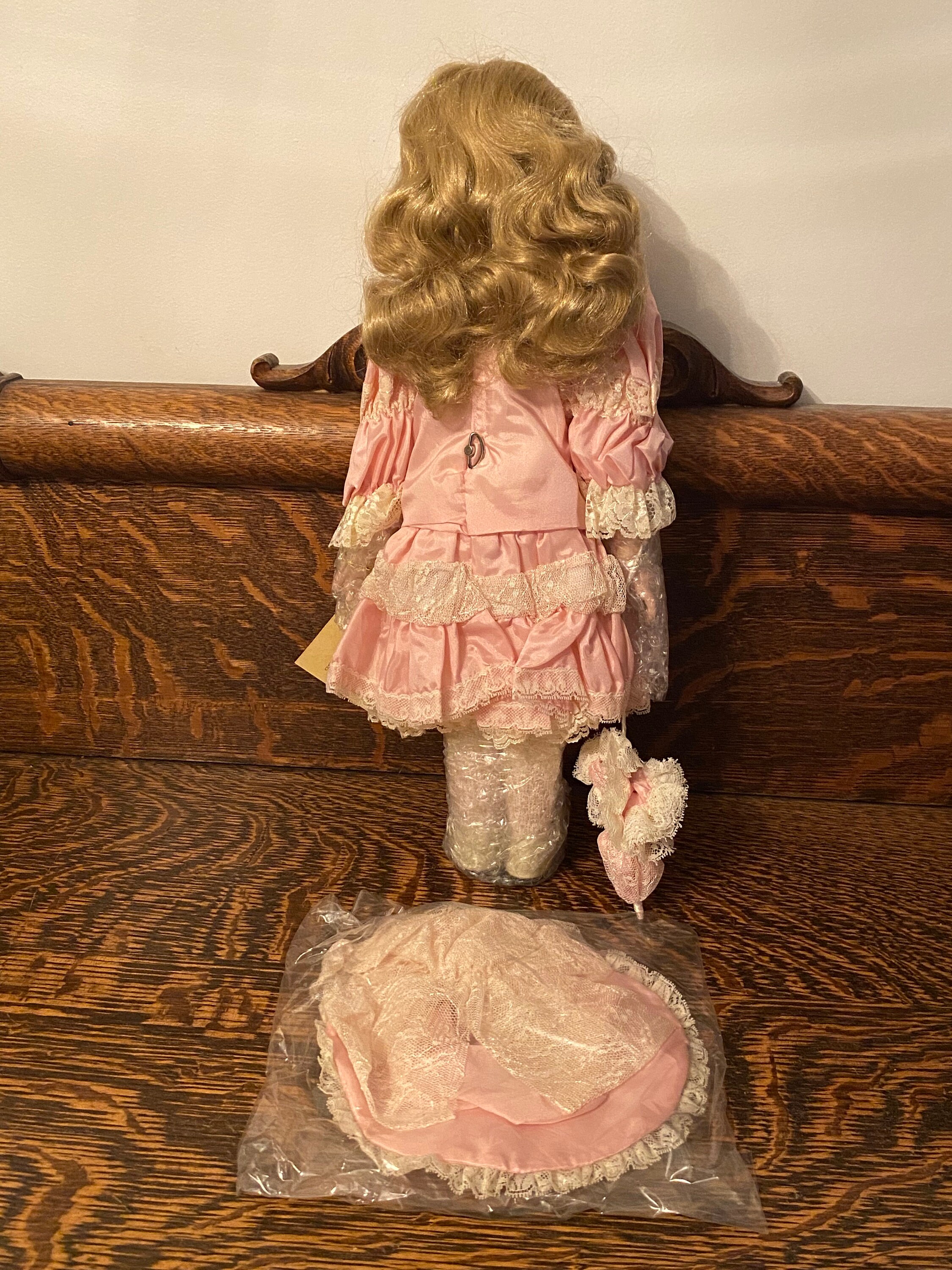 その他 porcelain doll HTF 1993 EATON BEAUTY PORCELAIN DOLL- 