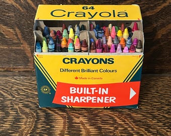 Vintage Crayola Crayons Binney & Smith 1980’s Crayons With Built In Box Sharpener