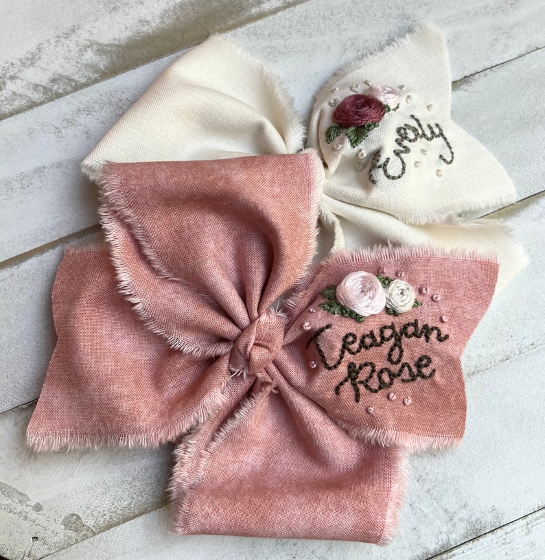 Hand Embroidered Bow, Custom Name Bows, Name Gift For Kids, Personalized Bow, Baby Shower Gift, First Birthday, Baby Headbands, Spring Bow image 2