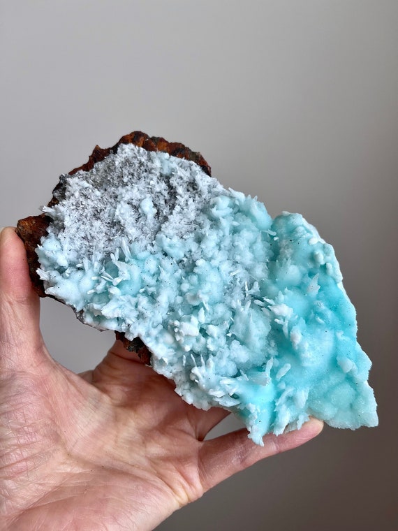 ブルーアラゴナイト標本：文山鉱山鉱物（373g） - Etsy 日本