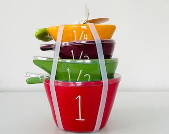 Tazas medidoras de verduras, cocina de granja