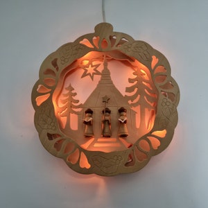 Vintage Erzgebirge Window picture Christmas wreath with carolers and electric lights East Germany decoration #165