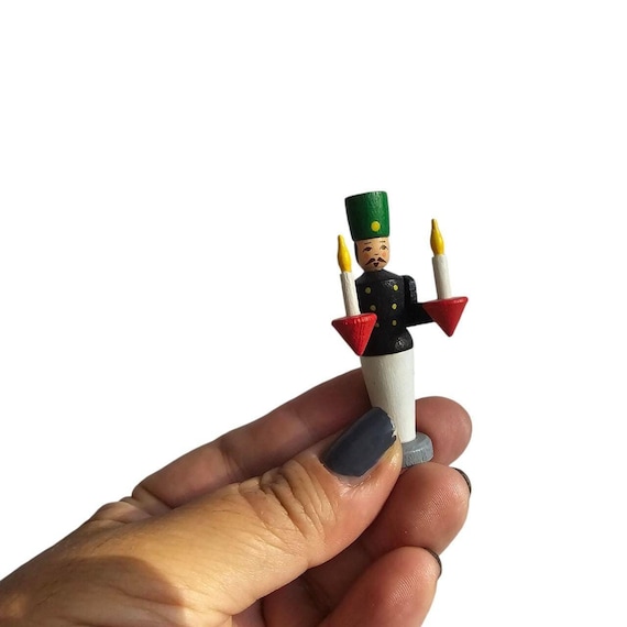 ヴィンテージのエルツ山地の鉱夫用キャンドルホルダー：手描きのドイツ 