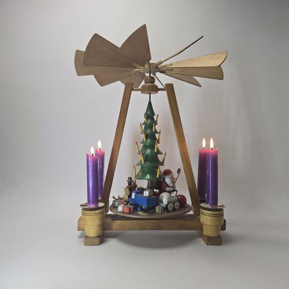 【希少】東ドイツ製 エルツ山地 伝統工芸 クリスマス・ピラミッド ヴィンテージ ヴィンテージ レトロ エルツ山地 クリスマスピラミッド 吊り下げ式木製