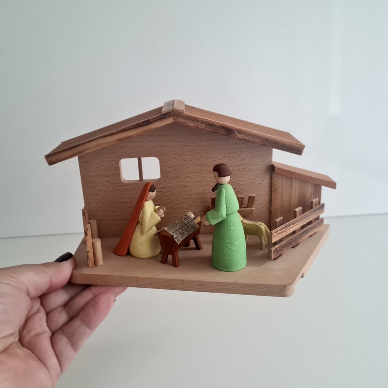 Vintage retro German Erzgebirge Hand painted Nativity scene 238 image 8