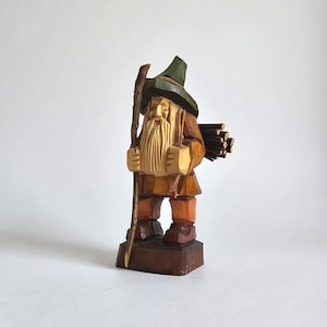 Vintage Erzgebirge figura de madera gnomo tallado a mano decoración pintada a mano #223