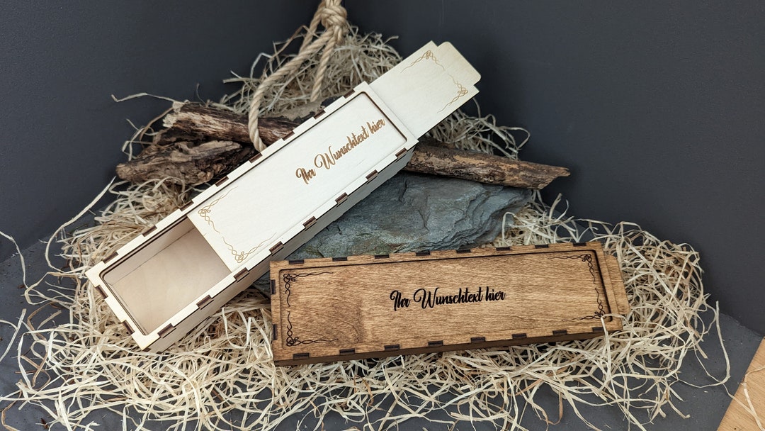 Geschenkbox personalisiert Schachtel Giftbox Present Holz Gravur