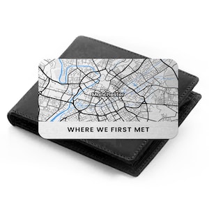 Metall Portemonnaie Karte mit Landkarte & Beschriftung. Weihnachtsgeschenk für Freund. Personalisierte Jahrestag Geschenke für ihn Valentinstag Andenken