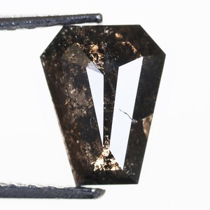0,70 CT, 6,7 X 5,3 X 2,5 MM, Natürliche Polierte Coffin Form Schwarz Braun Farbe Schöner Diamant, Fancy Diamant Schmuck, Antiker Diamant, H328