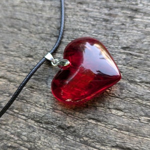 Handgefertigte Rote Herz Glas Anhänger Halskette