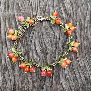 Vintage Peach Berry Bracelet - Elegant & Beautiful, Handmade Minimalist Gift for Her